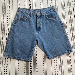 VINTAGE Wrangler High Rise Denim Jean Straight Shorts
